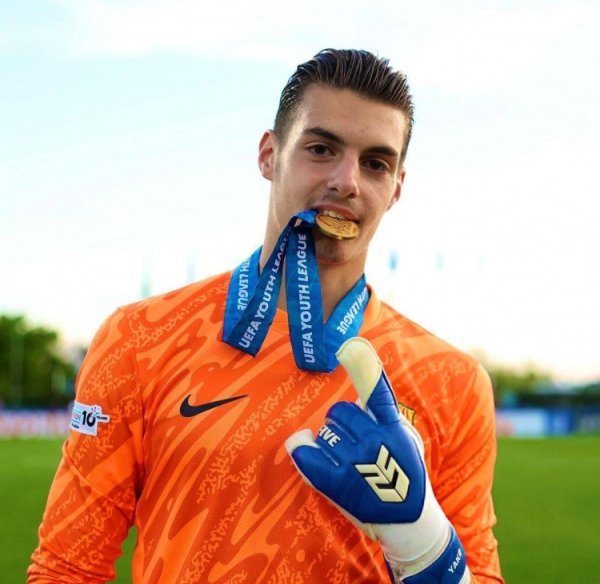 Thể thao thế giới: Thủ môn 19 tuổi của Barcelona Jakobishvili thuê Andorra FC chỉ được công bố bởi q